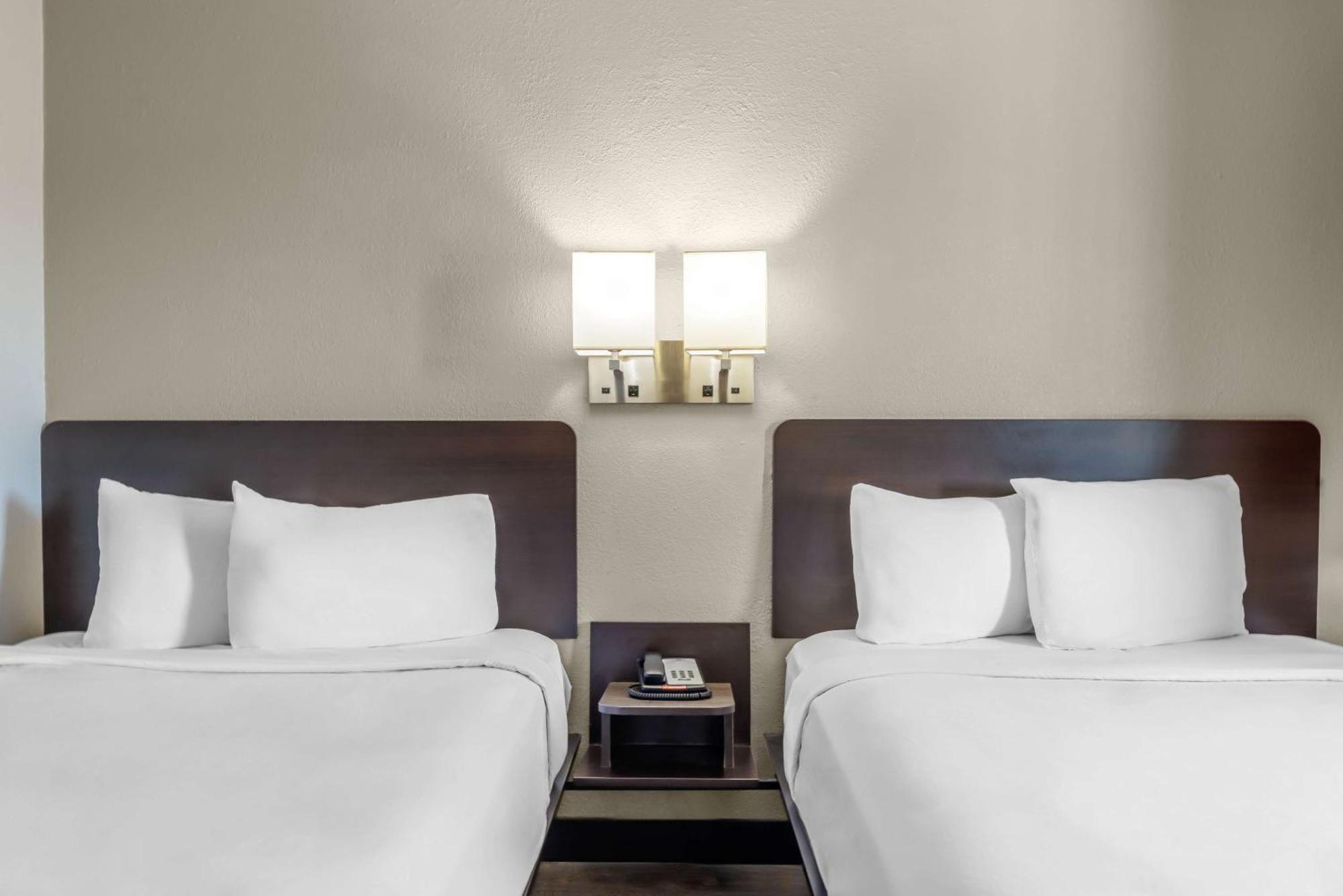 Hotel 6 2*